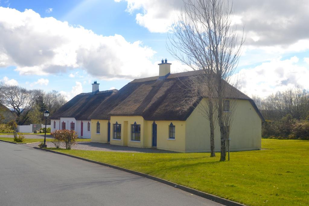 Cottage 33 Old Killarney Village Κιλάρνεϊ Εξωτερικό φωτογραφία